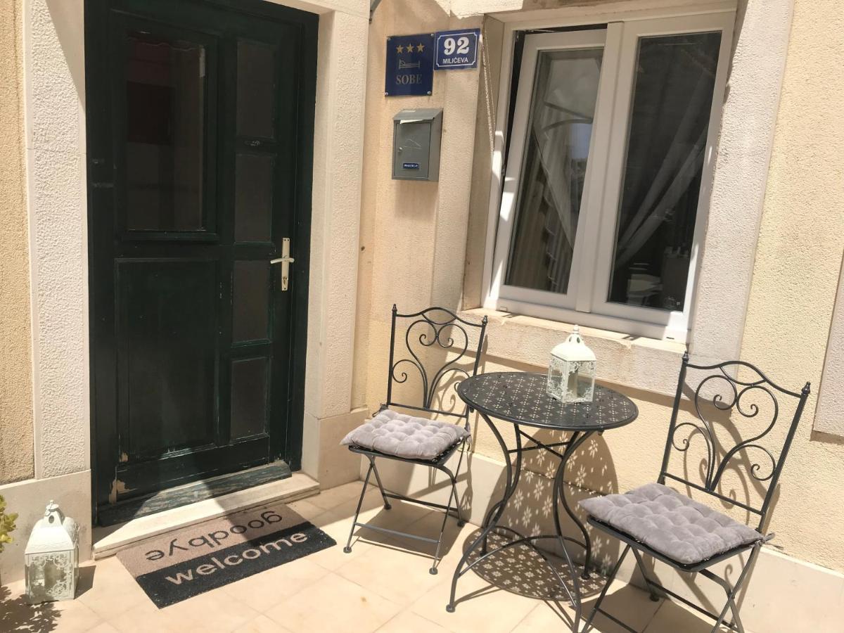 Guest House Vitaro Split Exterior photo